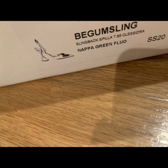 Amina Muaddi begum 37.5 - Picture 3 of 5